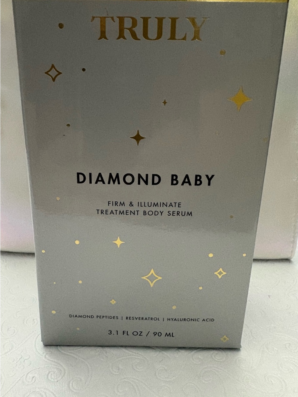 TRULY Illuminating Body Serum Box — White with Gold Accents